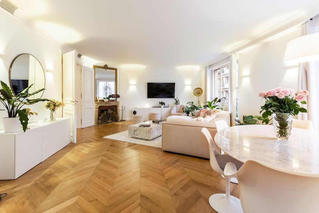 Maison Josephine Stunning Champs-elysees 3 Bedrooms Appartement