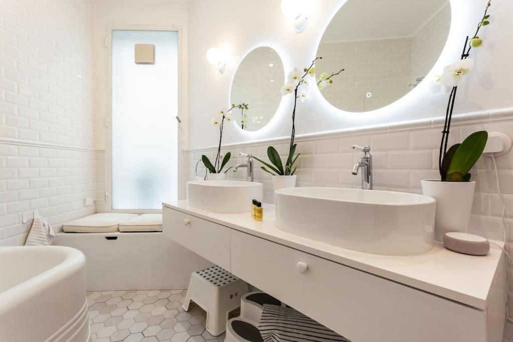 Maison Josephine Stunning Champs-elysees 3 Bedrooms * Parijs